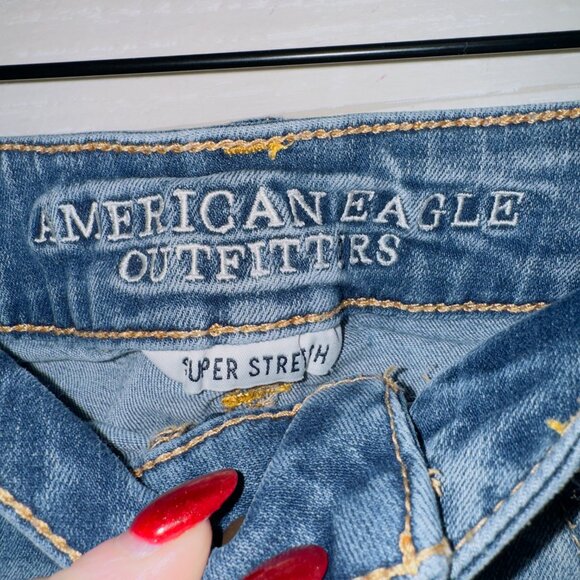 American Eagle Super Stretch Women's Size 4 Medium Wash High Rise Shortie Shorts - Picture 4 of 6